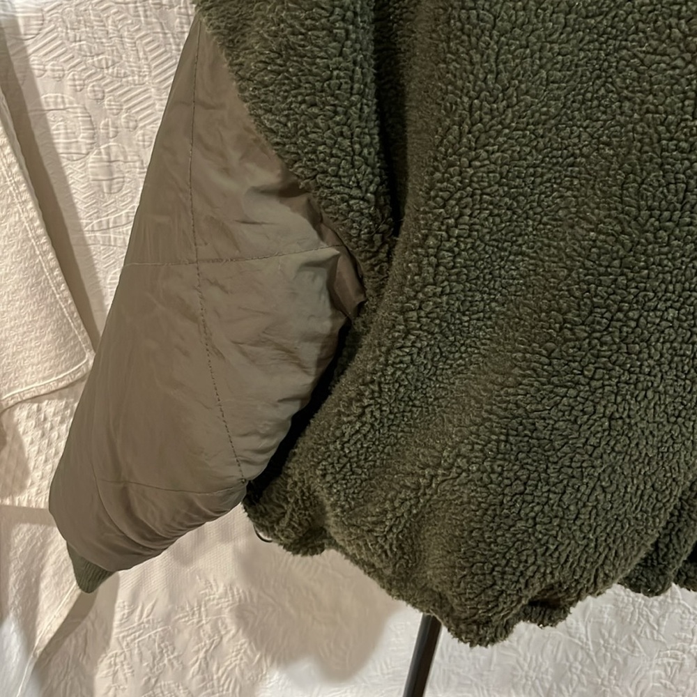 American Eagle reversible coat, size medium‎ - Picture 11 of 15